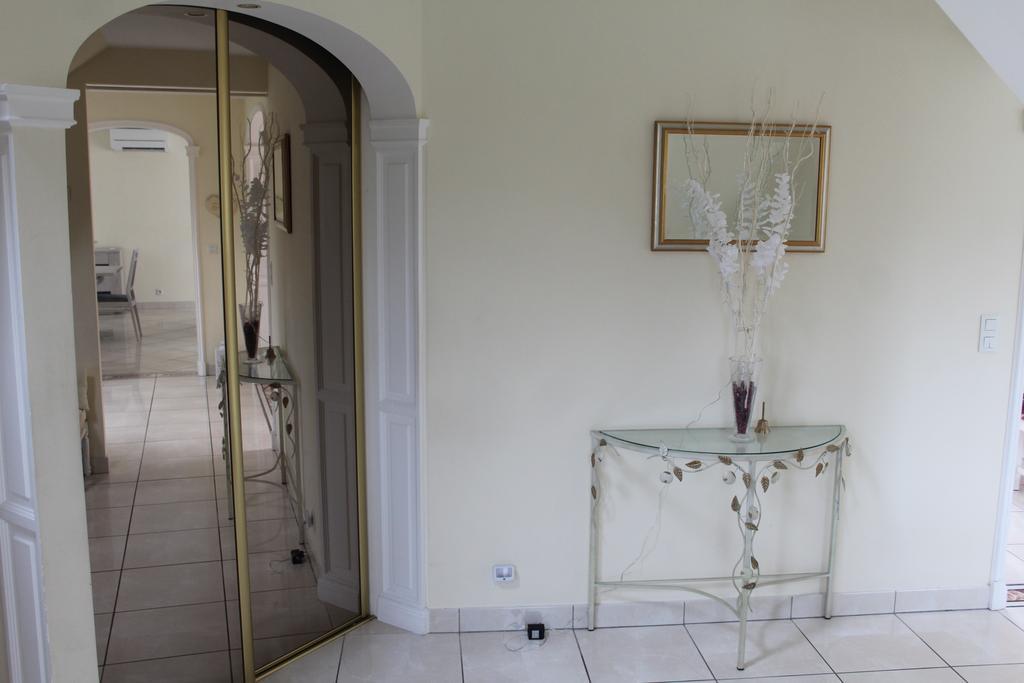 Le Clos Des Roses Saint-Regle Bagian luar foto