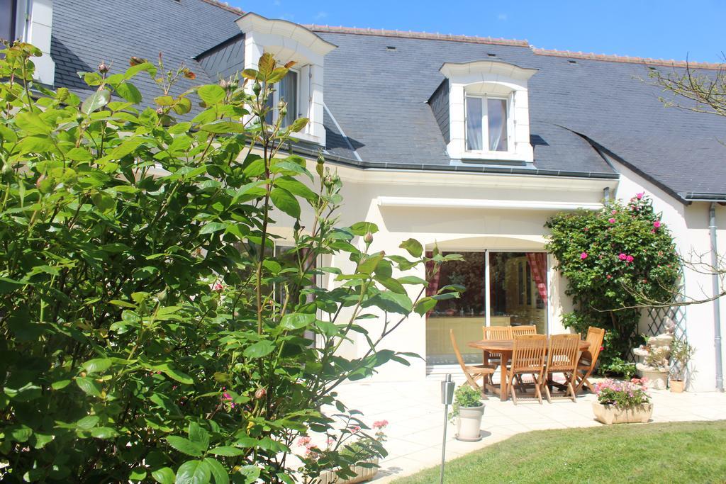 Le Clos Des Roses Saint-Regle Bagian luar foto
