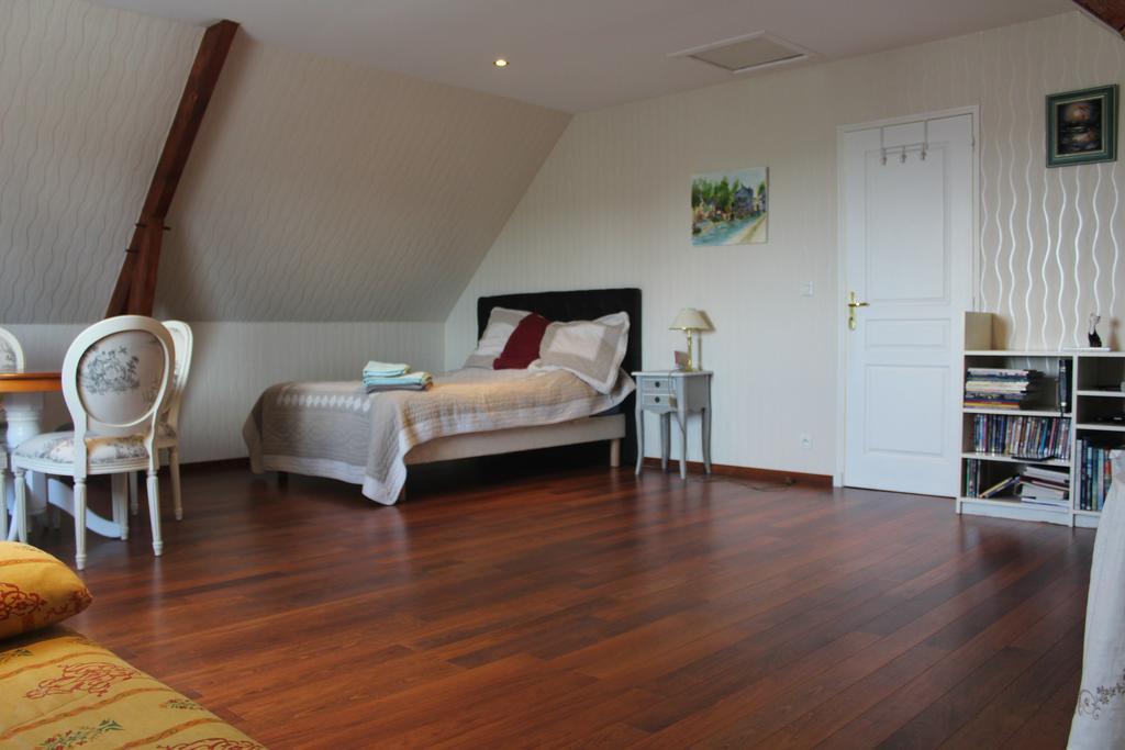 Le Clos Des Roses Saint-Regle Bagian luar foto