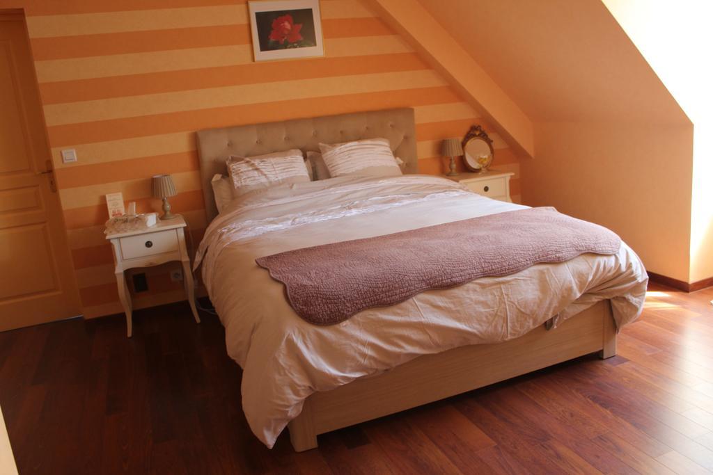 Le Clos Des Roses Saint-Regle Bagian luar foto
